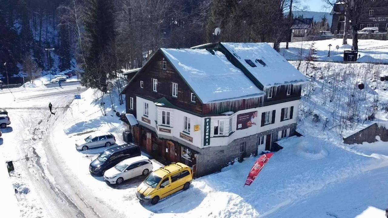 Penzion Sofinata & Pizzeria Špindlerŭv Mlýn Εξωτερικό φωτογραφία